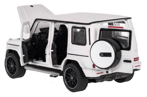 Mercedes-AMG G 63 biały RASTAR model 1:32 Metalowa karoseria + Ręcznie otwierane elementy Mercedes-AMG G 63 biały RASTAR model 1:32 Metalowa karoseria + Ręcznie otwierane elementy