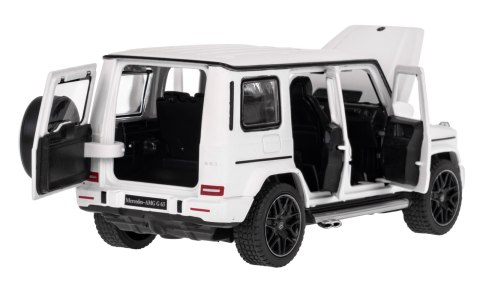 Mercedes-AMG G 63 biały RASTAR model 1:32 Metalowa karoseria + Ręcznie otwierane elementy Mercedes-AMG G 63 biały RASTAR model 1:32 Metalowa karoseria + Ręcznie otwierane elementy