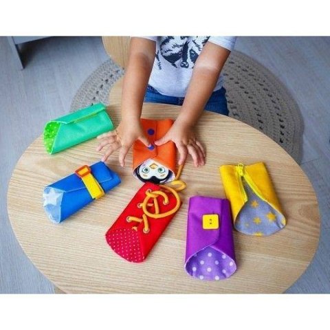 GRA EDUKACYJNA BUCKLE JACKETS PINGWINEK ZAPIĘCIA MODA ROTER KAFER GRA EDUKACYJNA BUCKLE JACKETS PINGWINEK ZAPIĘCIA MODA ROTER KAFER